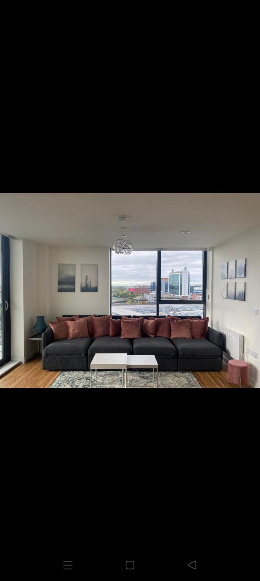 Apartamento Penthouse With Balcony Views
